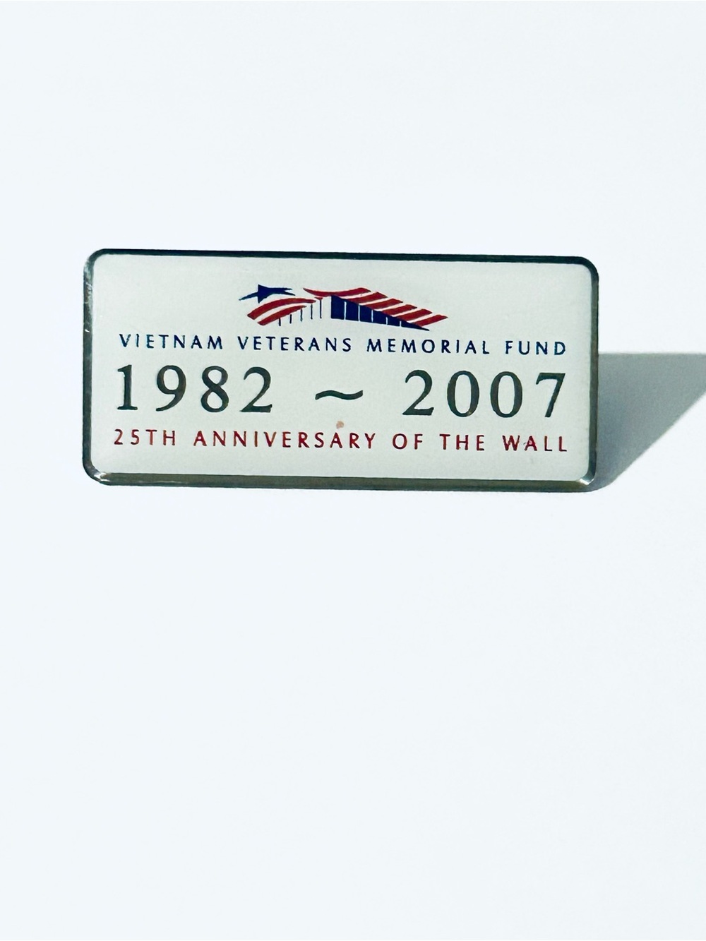 25th Anniversary of the Wall Vietnam Veterans Memorial Fund Commemorative Pin